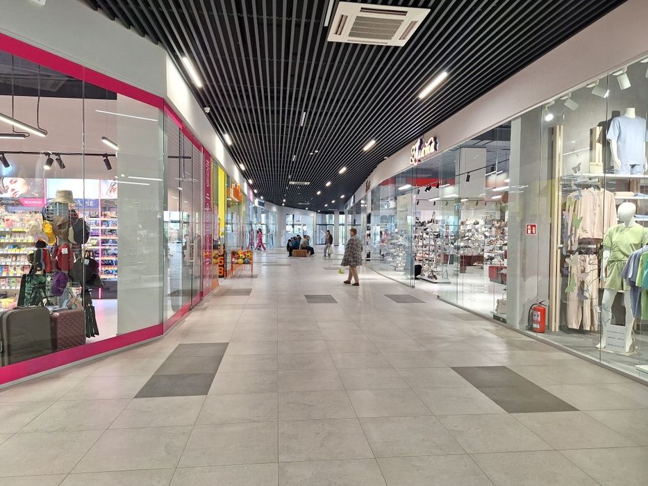 Вигідна оренда приміщень, площі під острівець в ТЦ MAC WAY м Яворів