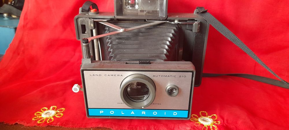 Câmera fotográfica Polaroid Land 210