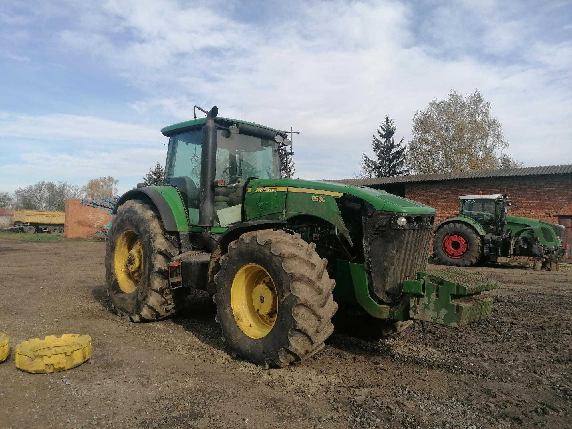 Трактор колісний John Deere-8530 2007 р.