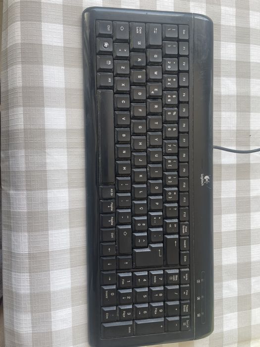 Logitech Ultra Flat USB Keyboard64553044825346120