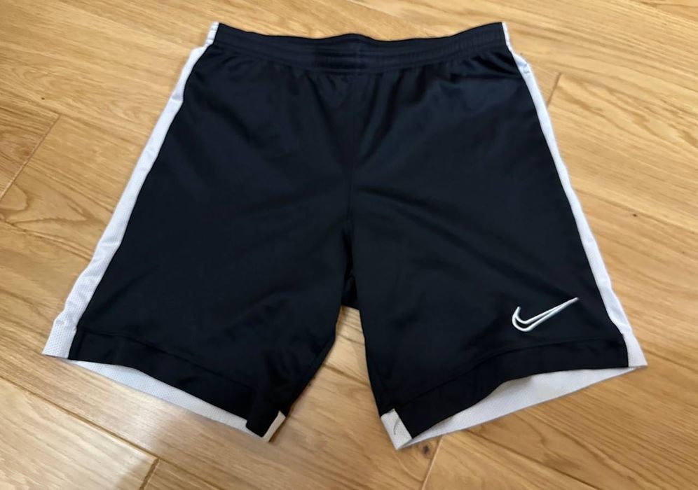 Дитячі шорти Nike Dri-FIT Academy на 12-14 років