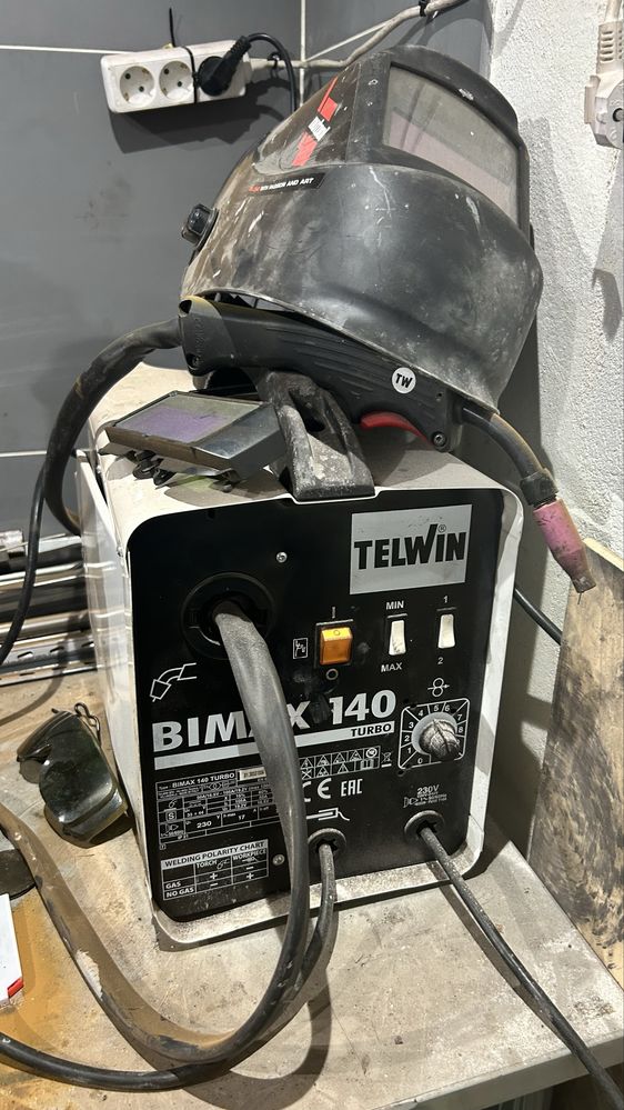 Maquina de Solda Mig, Bimax 140, com mascara digital