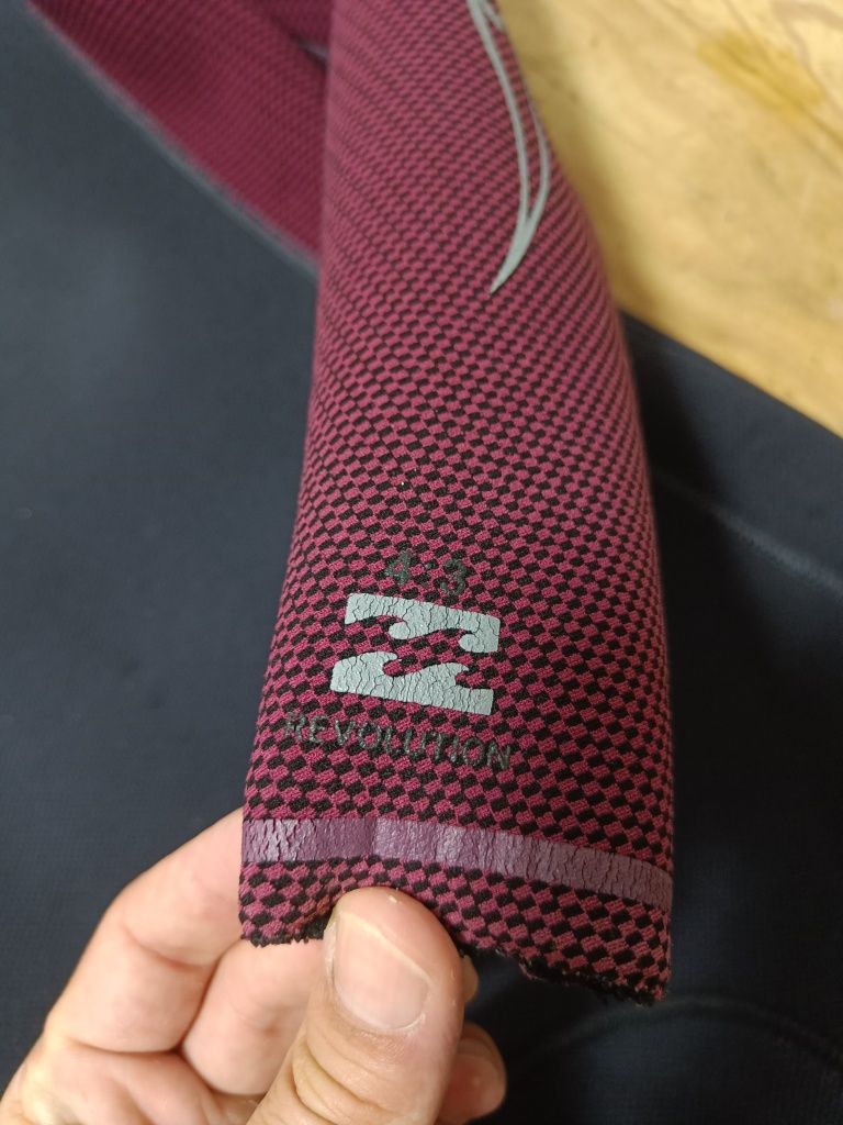 Fato Surf Billabong Revolution 4/3mm