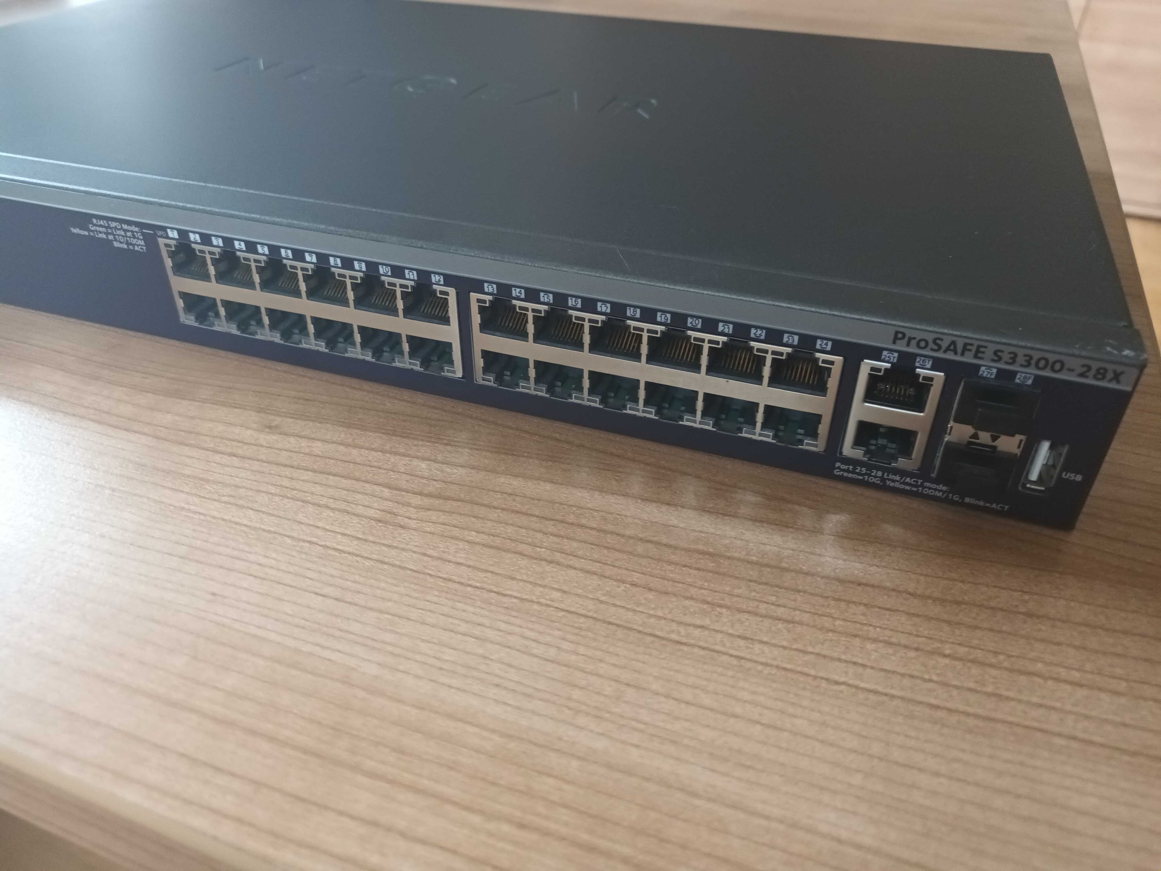 Switch Netgear ProSAFE S3300 SMART stack. 28xGEth 4x10G