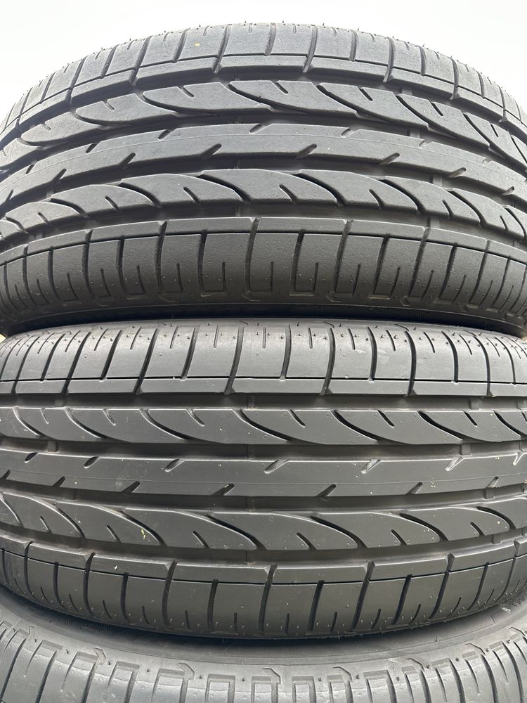 235/45/19 Bridgestone Dueler H/P Sport