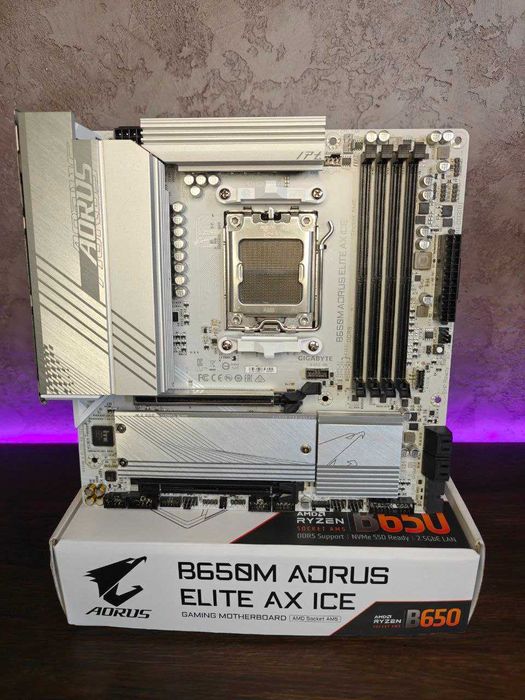 Материнська плата Gigabyte B650M Aorus Elite AX ICE (AM5)7000-9000 AMD