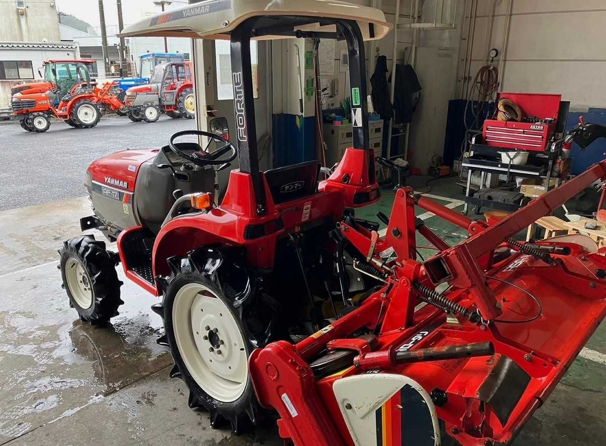 Traktor Yanmar AF17D - Kompaktowy traktor gotowy do pracy