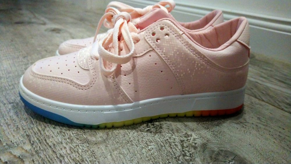 Buty sportowe sneakersy dziewczece /damskie - rozm 36/37