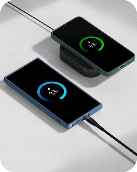 Etui Mercury Silikon Case Do Iphone 16 Pro Do Mag Safe Z Mikrofibrą