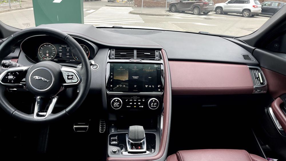 Ягуар E-PACE 2023