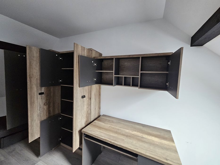 Sprzedam zestaw mebli