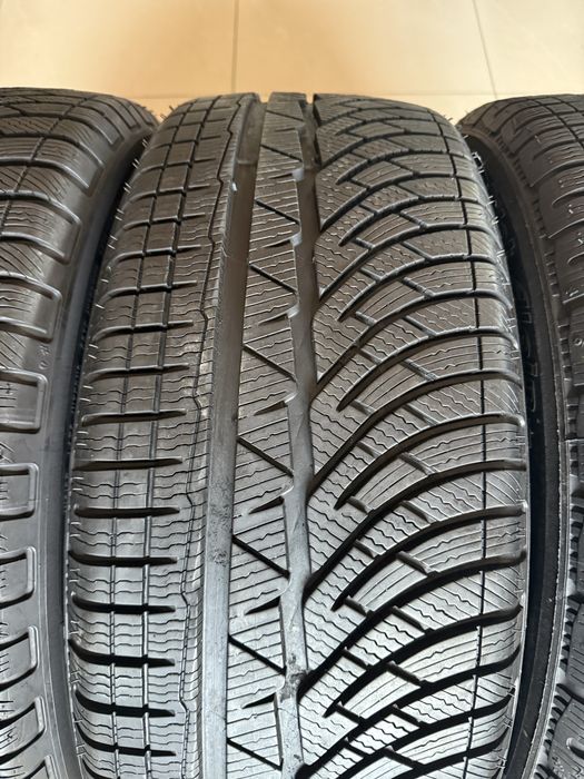 Шини зимові 235/45/19 Michelin PA4 зимние шины 235 45 r19