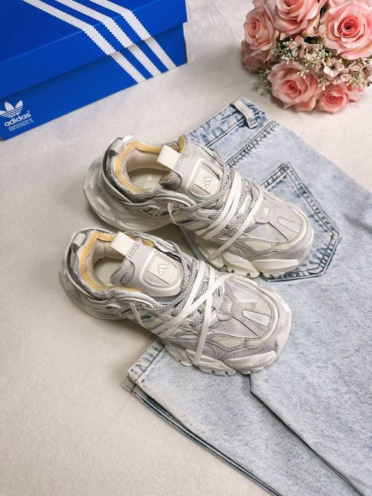 36-45 Adidas Vento XLG Deluxe Beige Grey