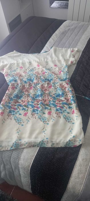 Vestido curto floral