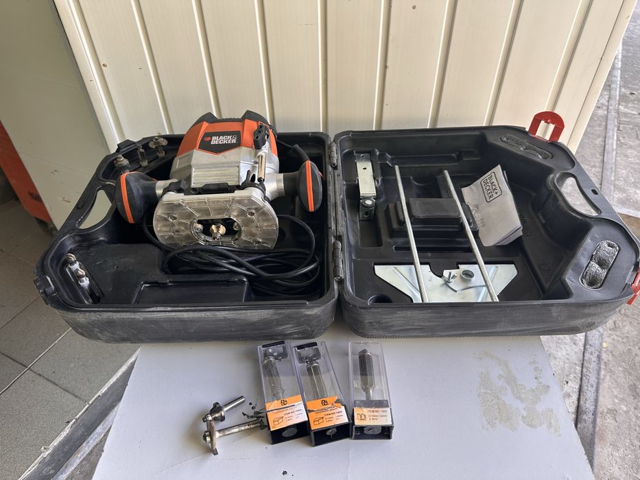 Фрезер Black & Decker KW900E 1200Вт