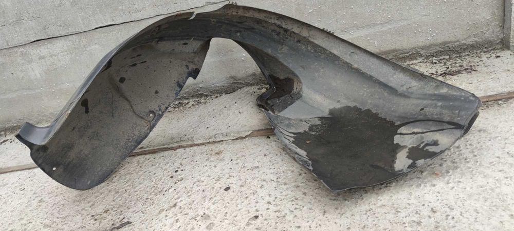 Fiat Punto II Nadkole Lewe Przód Przednie
