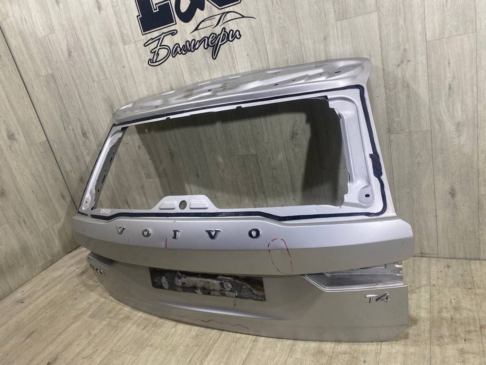 Крышка Багажника Ляда V60 2 ( 2018 2019 2020 2021 2022 2023 2024 г. )