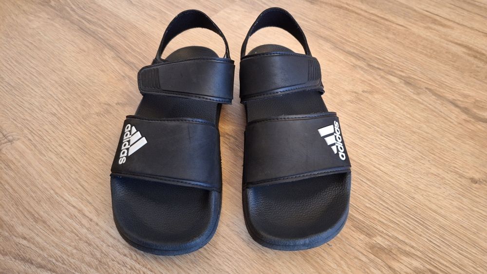 Sandały piankowe Adidas, rozm. 35