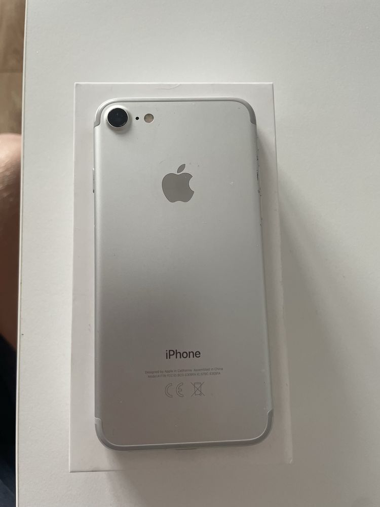 Iphone 7 srebrny