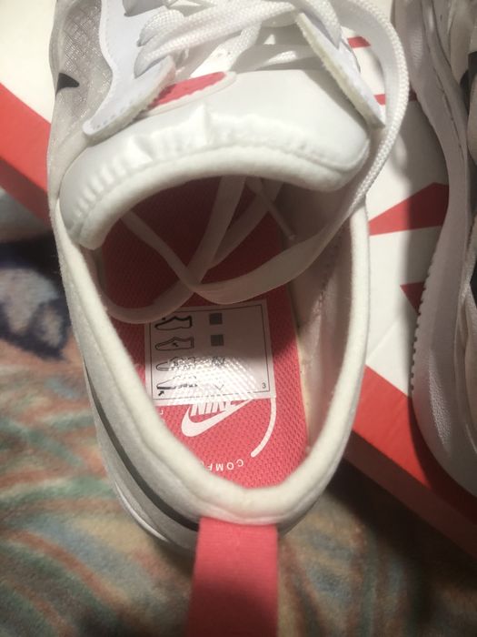 Кросовки женские бренд найк 42 размера