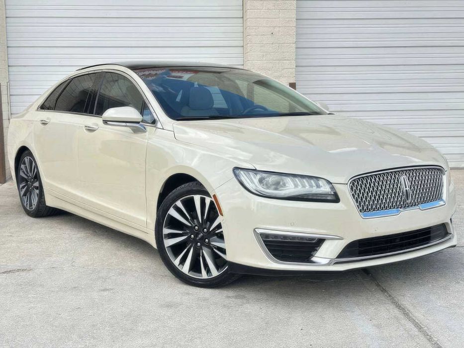 Lincoln MKZ Hybrid Reserve      2018