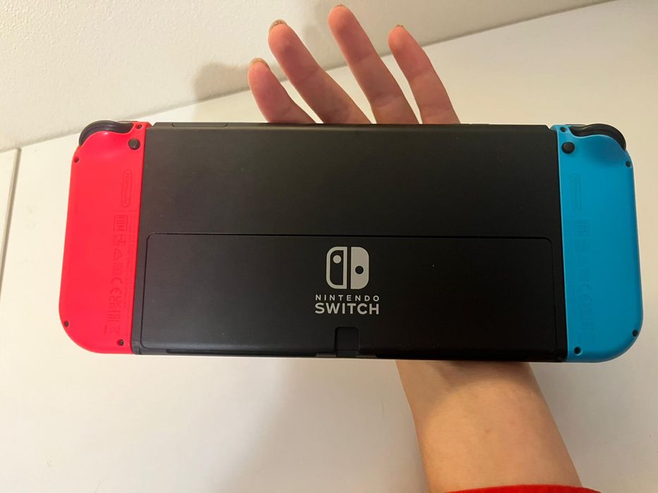 Nintendo Switch OLED + Karta pamięci + Gra + caly zestaw! *JAK NOWE*