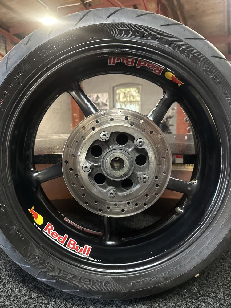 R6 Koło YAMAHA YZF-R6 RJ11 06-07 FELGA TYŁ Tylna Tarcza Opona Zębatka
