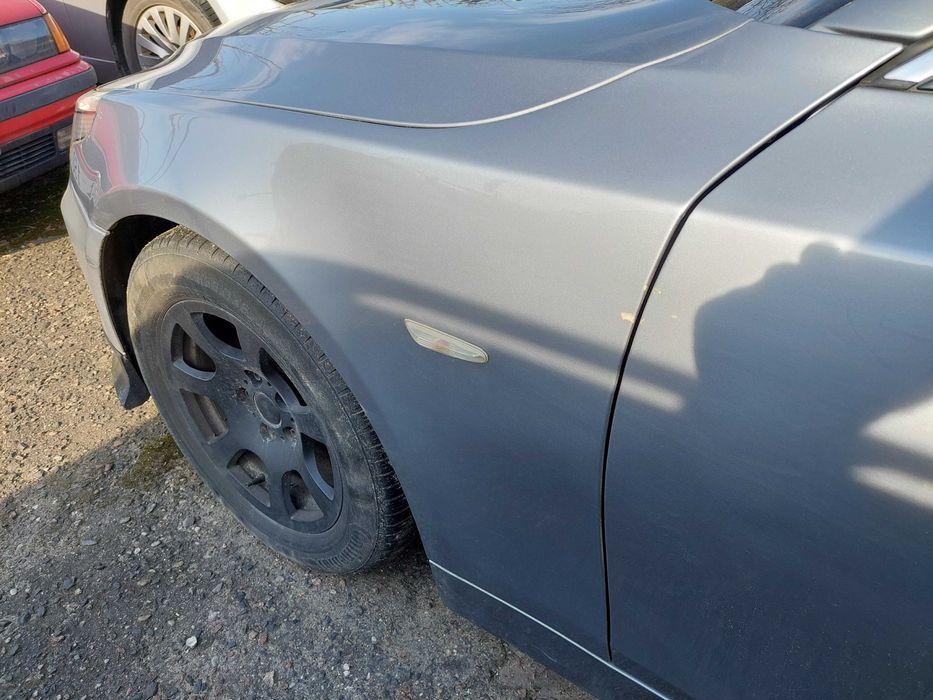 BMW E60 E61 Błotnik Lewy Przód  Silbergrau A08/7 Wysyłka CZĘŚCI