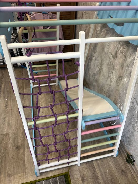 Дитяча Стінка Уголок