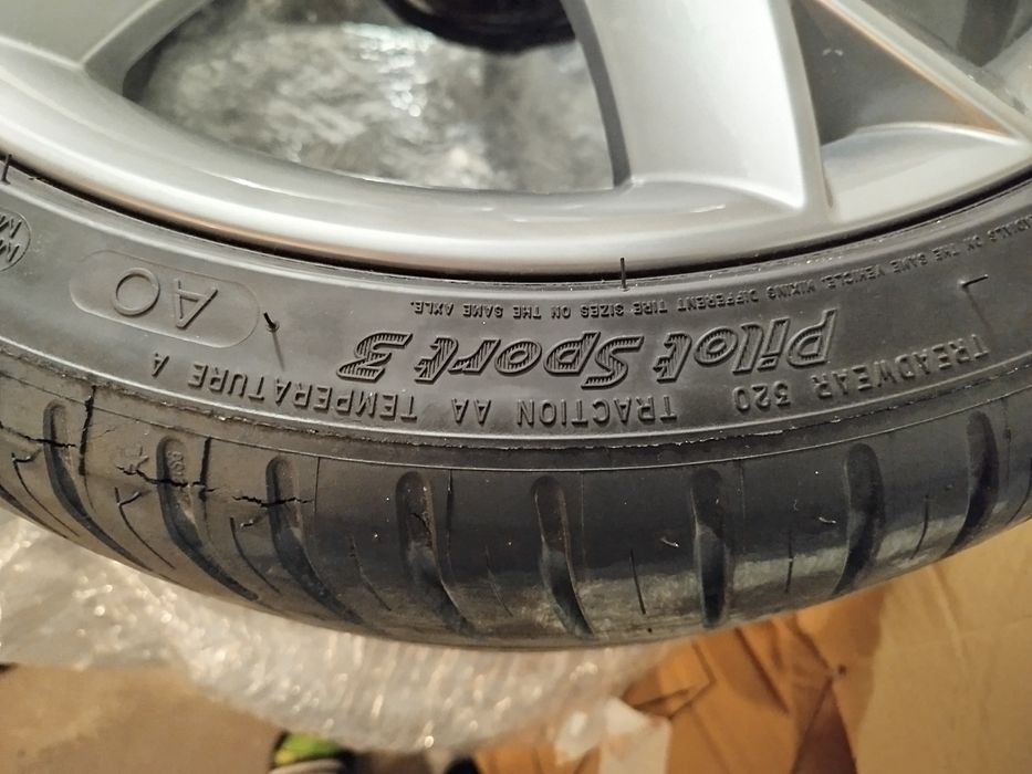 Opony lato 255/35 R19 Michael dot.3615