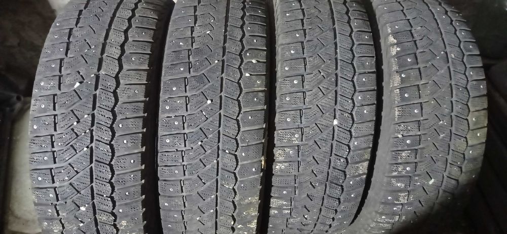 Продам Шины  215/60/16