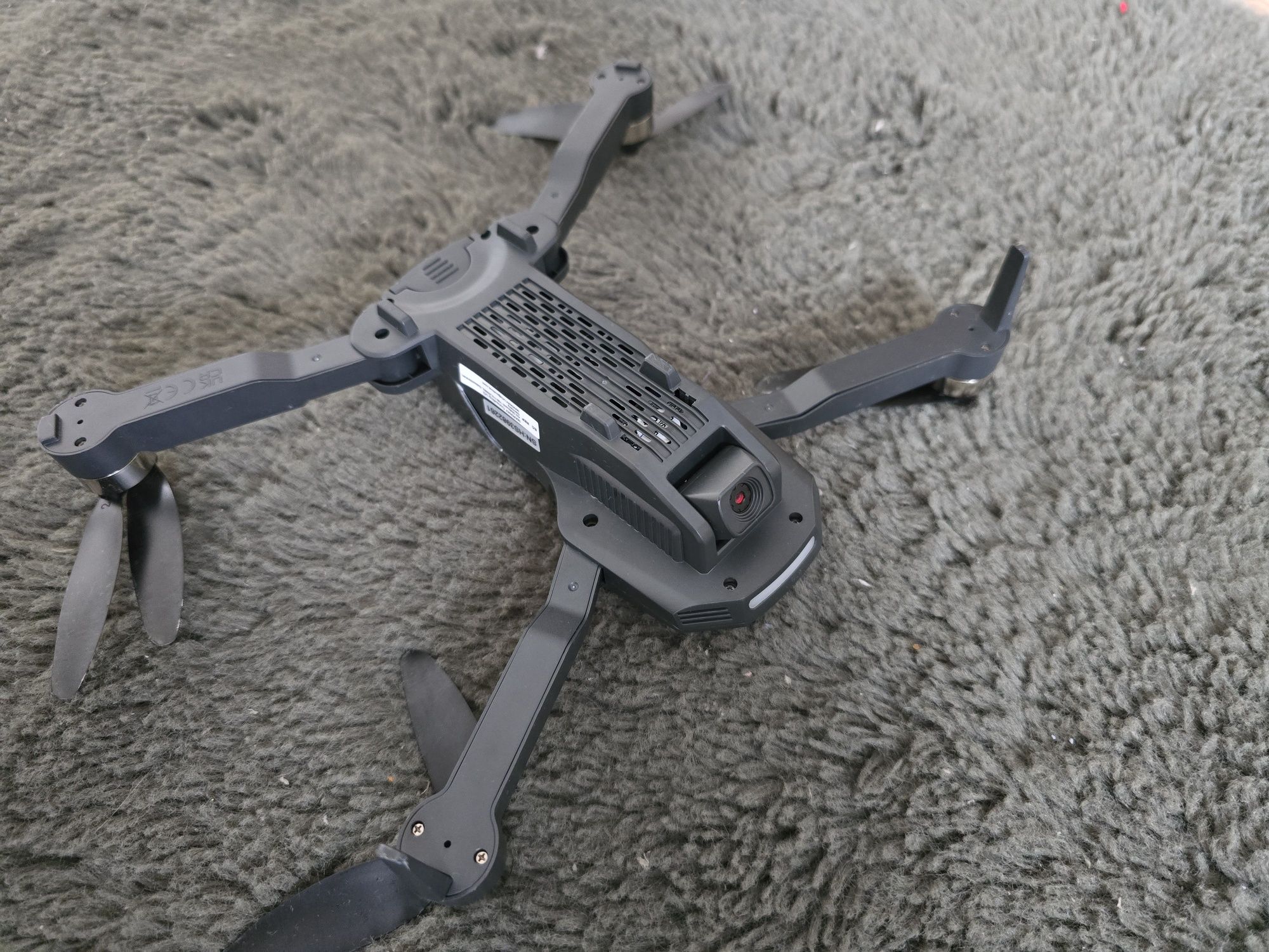 Dron DEERC d75 z kamerą HD 1080P 32min lot komplet