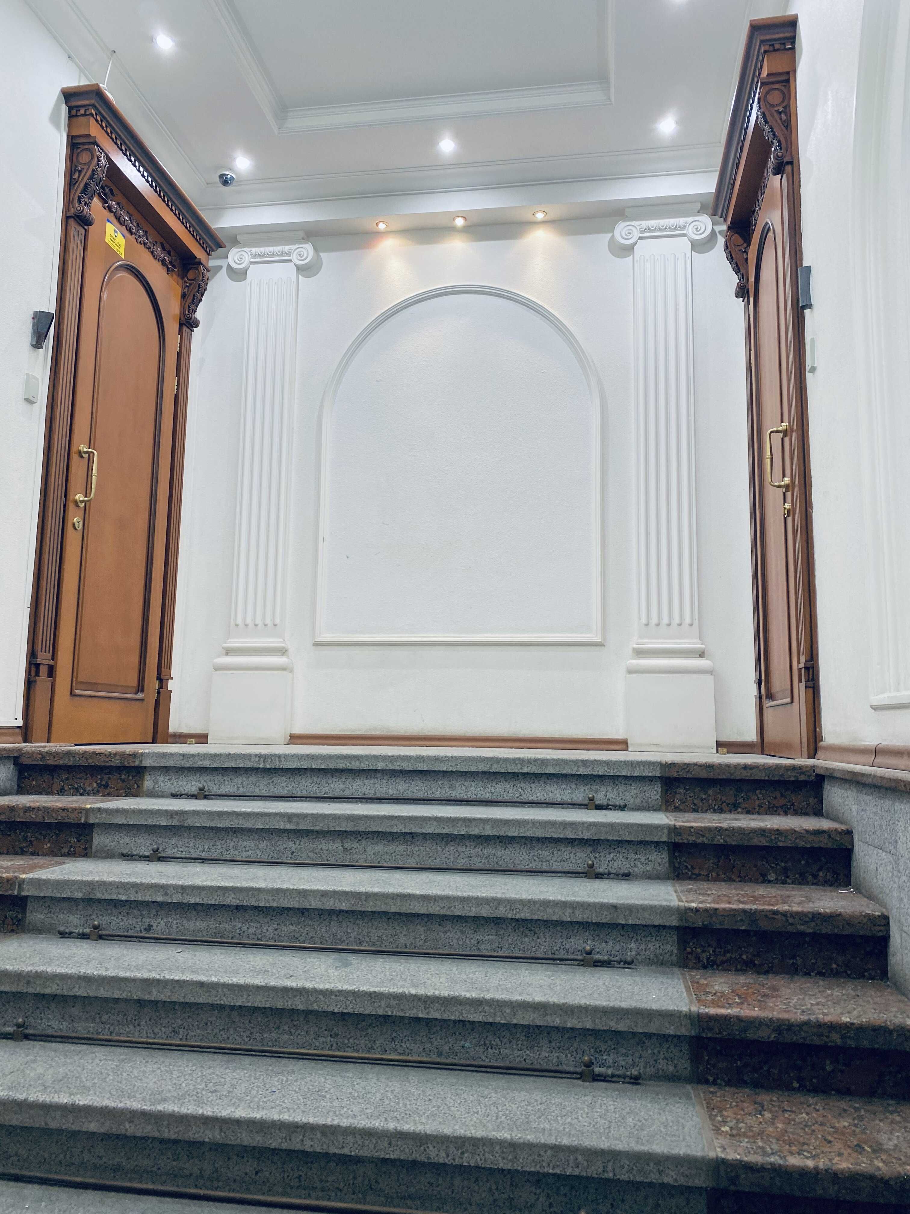 Від власника! Оренда під офіс/магазин 191 м ФАСАДНЕ бул. Л. Українки,6