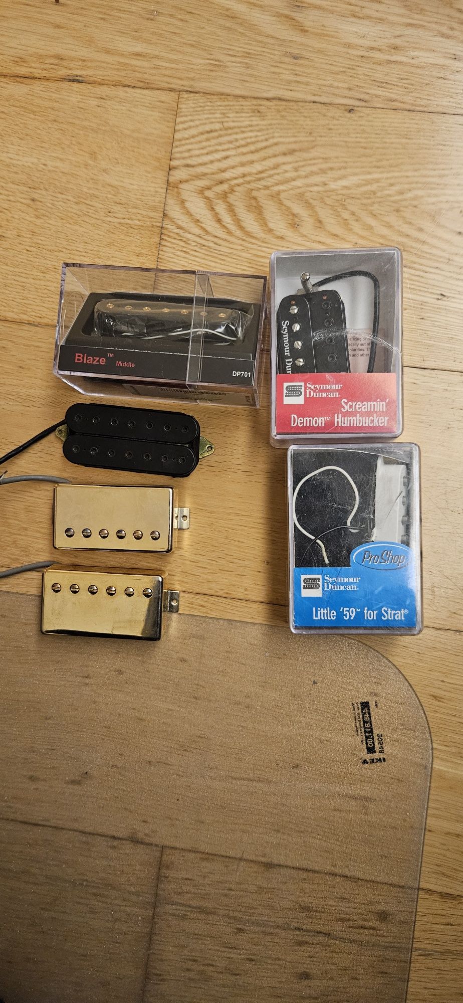 Pickups Dimarzio e Seymour Duncan