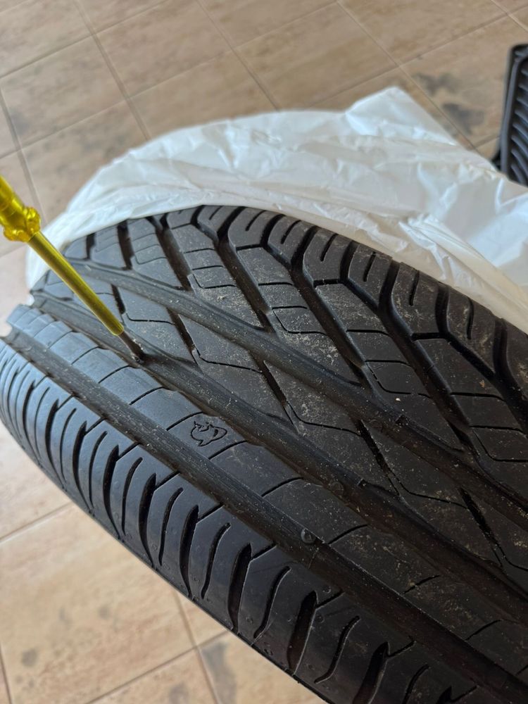 Продам Uniroyal 215/60 r16 як нові!