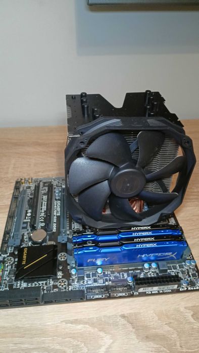 Procesor I7 7700k płyta główna GA-H170M 32GB ram DDR3