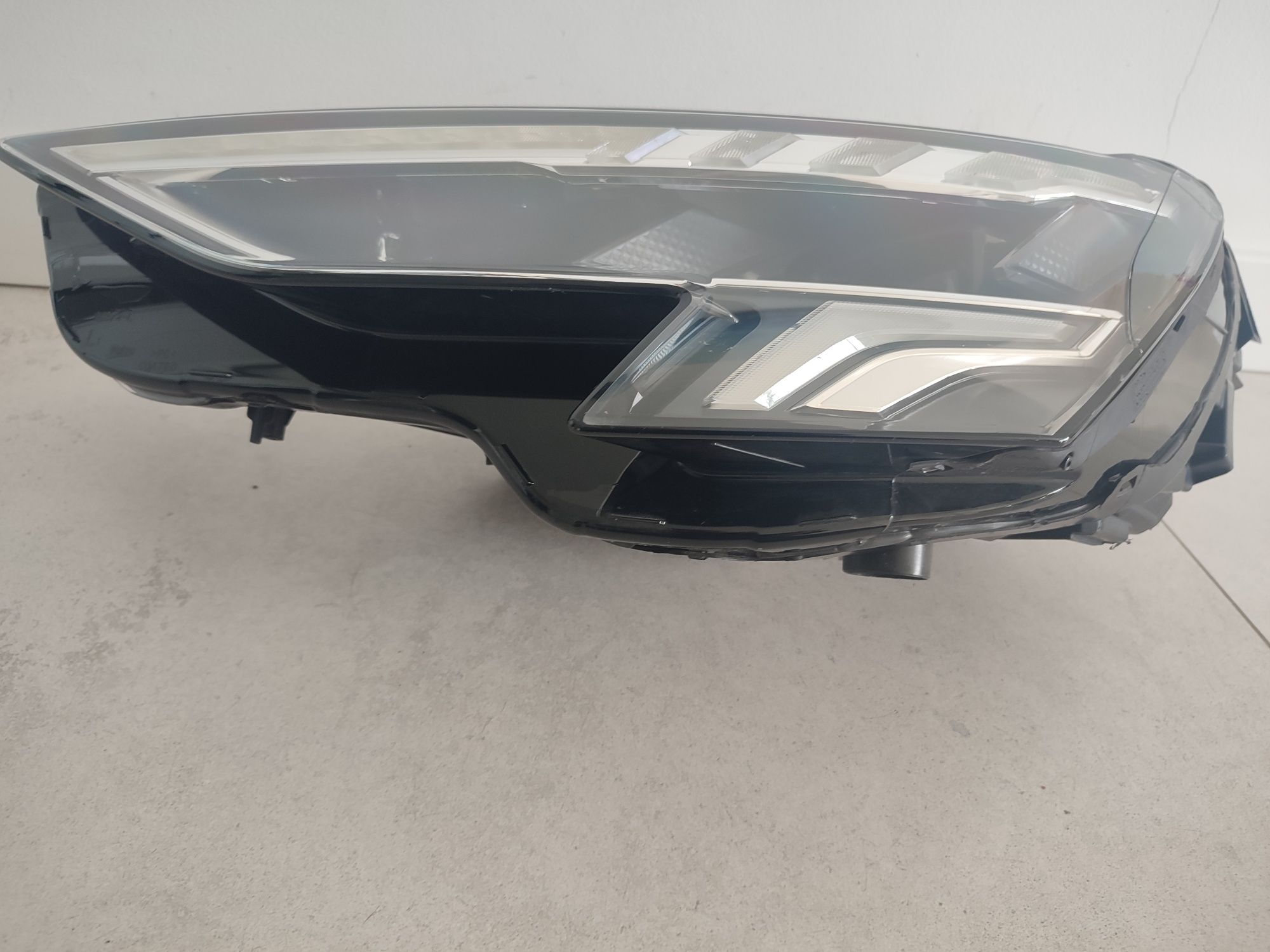 Lampa Reflektor Lewy Przód Audi A3 8Y Full Led 22r Oryginał