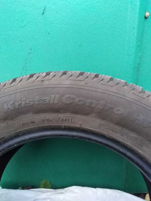 Резина зимова 215/60 R16