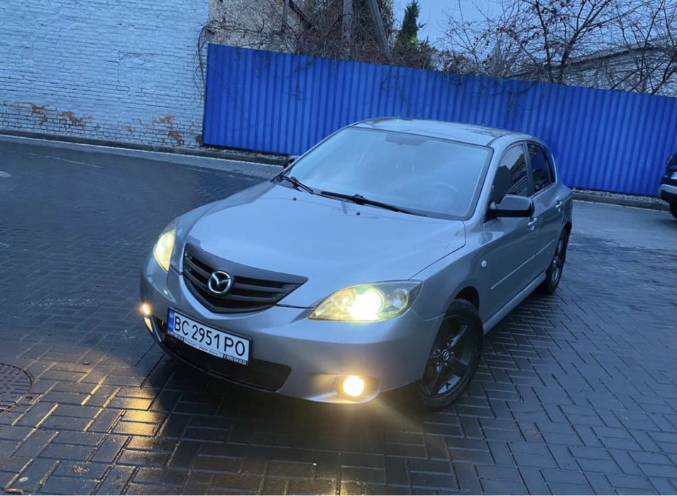 Мазда 3 гарний стан