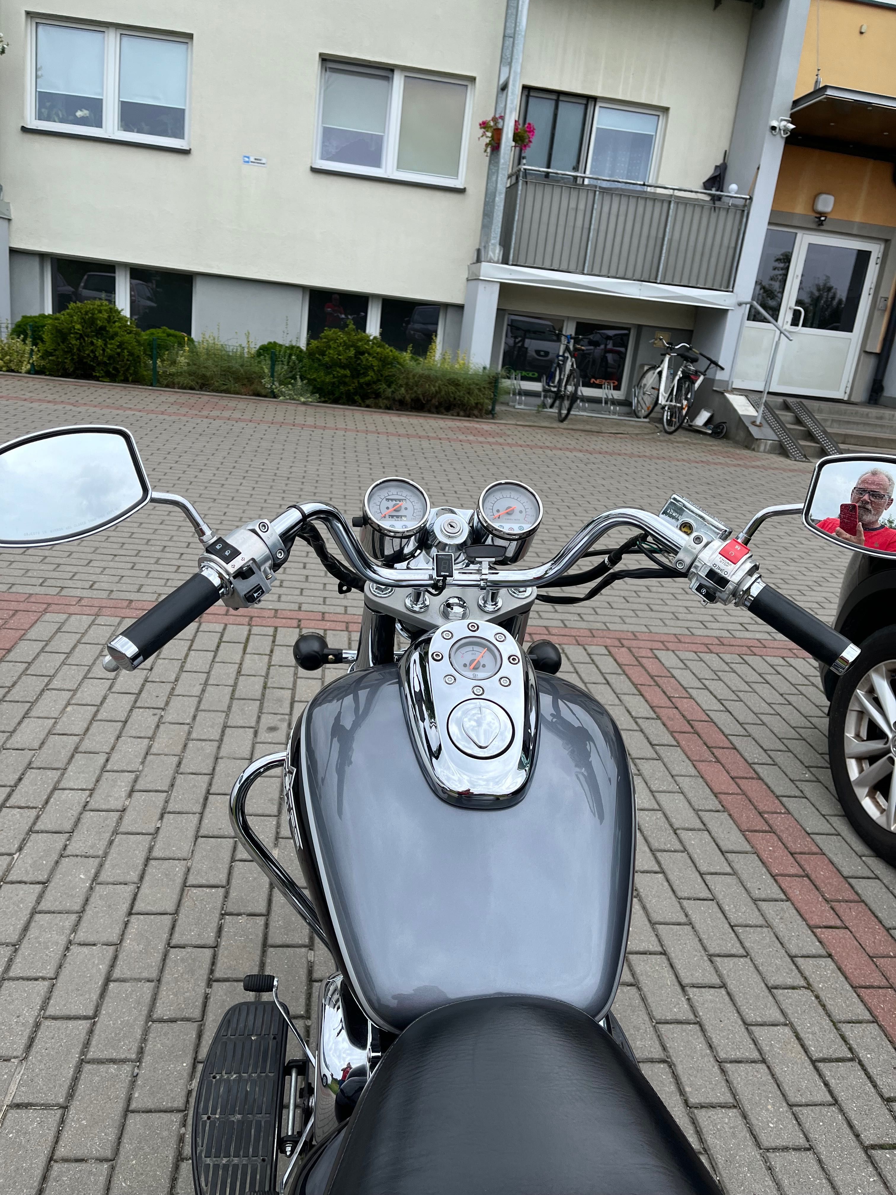 Motocykl Daelim Daystar WL 125