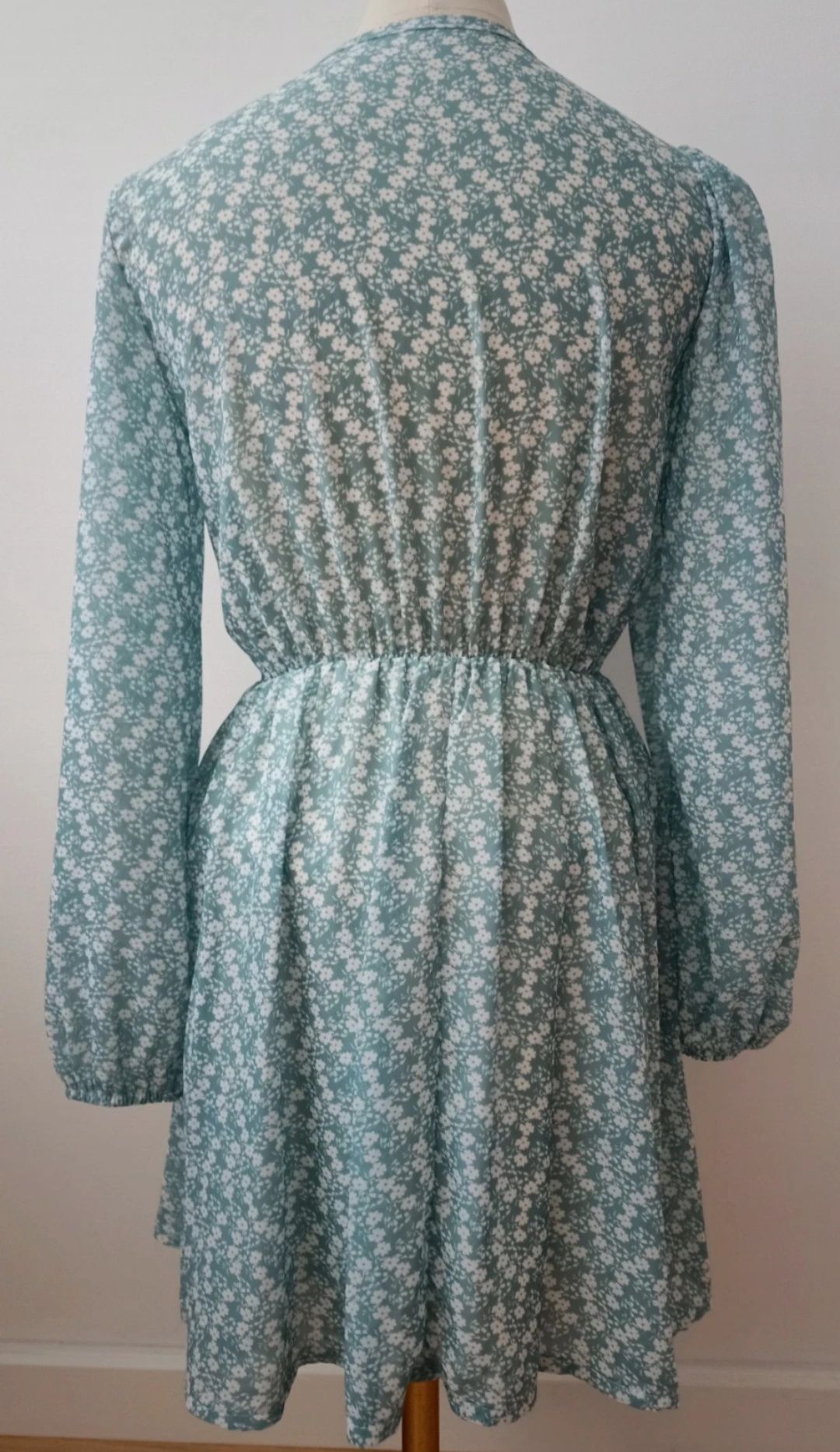 Vestido estampado verde água Gilola Novo
