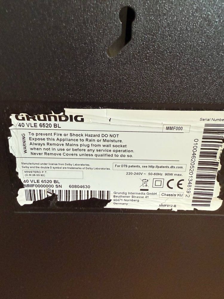 Телевізор Grundig 40 VLE 6520 BL 40” Full HD / HDMI + VGA / Без Smart