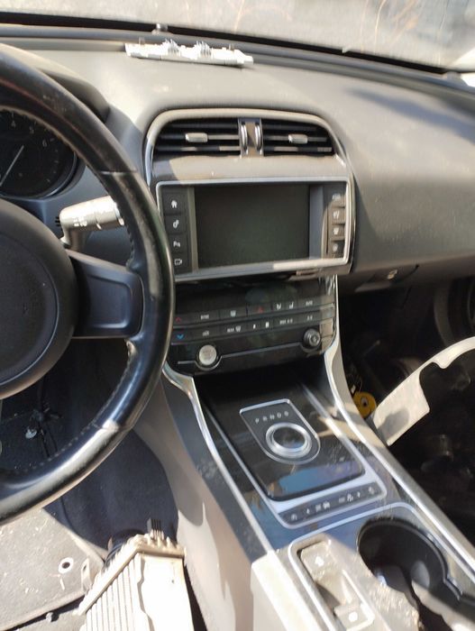 Потолок карта двери Jaguar XE пласик салона руль