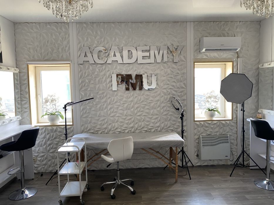 Продам успішну навчальну студію краси