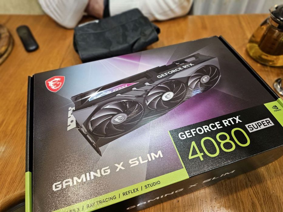 Видеокарта MSI GeForce RTX 4080 SUPER Gaming X Slim