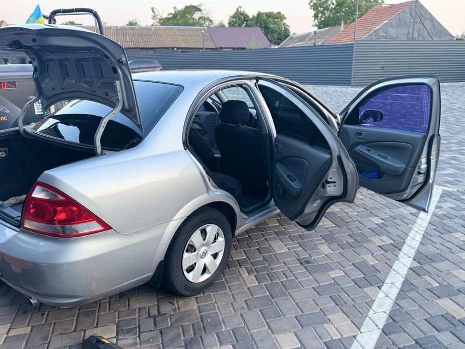 Nissan almera classic