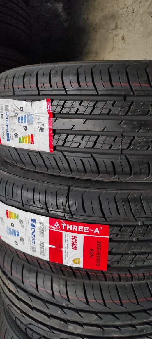 Pneus 205/60r16 Three-A Novos