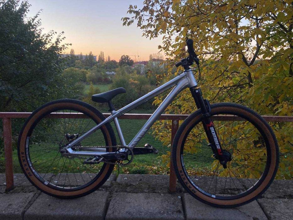 mtb dirt Canyon Stitched 360 pro