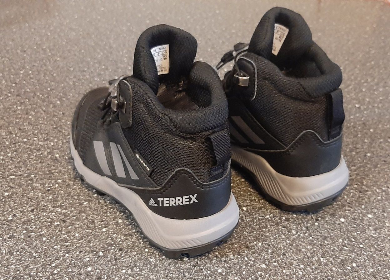 Zimowe buty Adidas TERREX 28