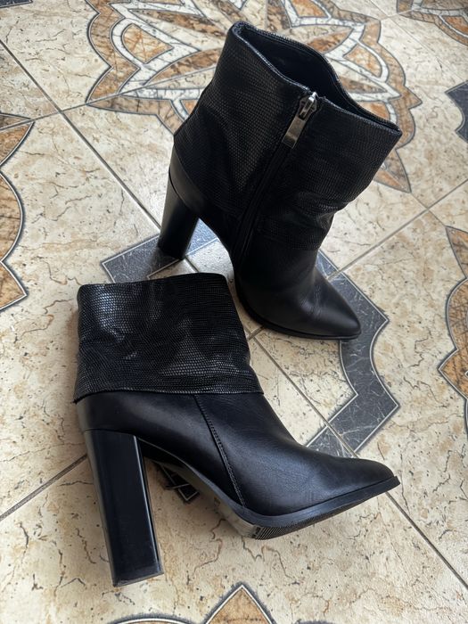 Козаки/черевики/жіночі /кожані/ РОЗПРОДАЖ